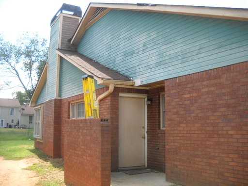 2127 Hickory Bend SE - Photo 2 of 7