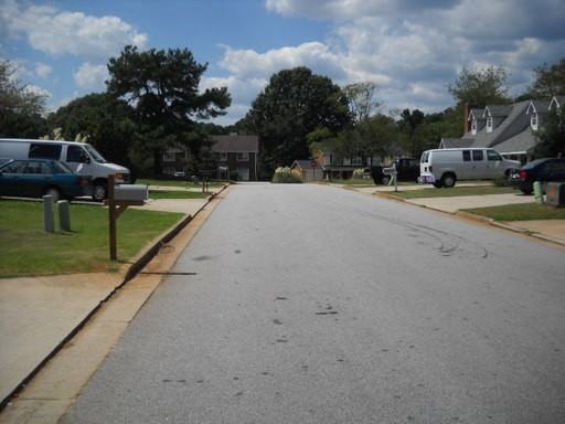 2127 Hickory Bend SE - Photo 3 of 7