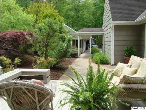 235 Willow Brook Rd - Photo 3 of 7