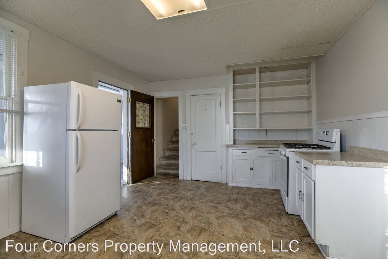 4112 S 36th St - Photo 3 of 19