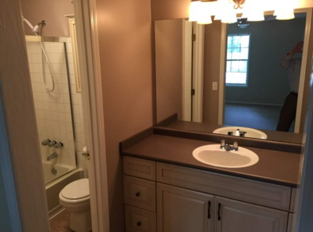 1380 Brockett Pl - Photo 3 of 8