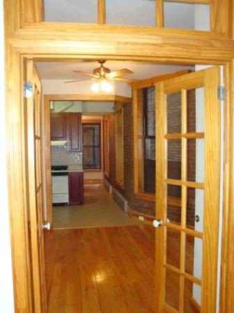 306 W 19th St - Photo 2 of 6