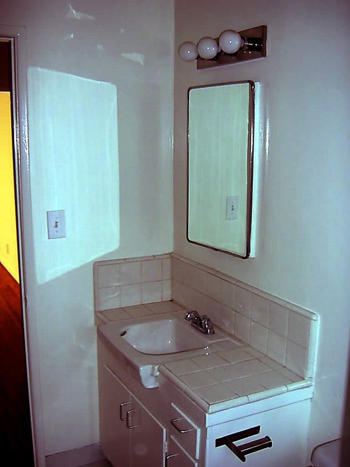 El Mar Apartments, Hollywood - Photo 2 of 4