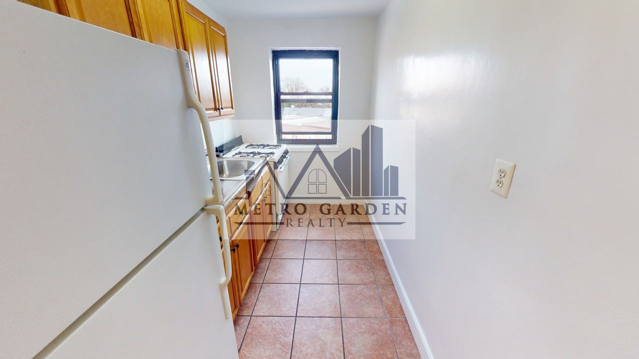 62-15 Woodhaven Boulevard #3B - Photo 5 of 21