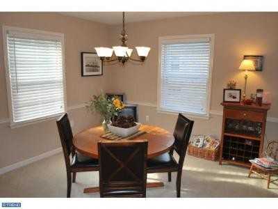 530 State St - Photo 3 of 15