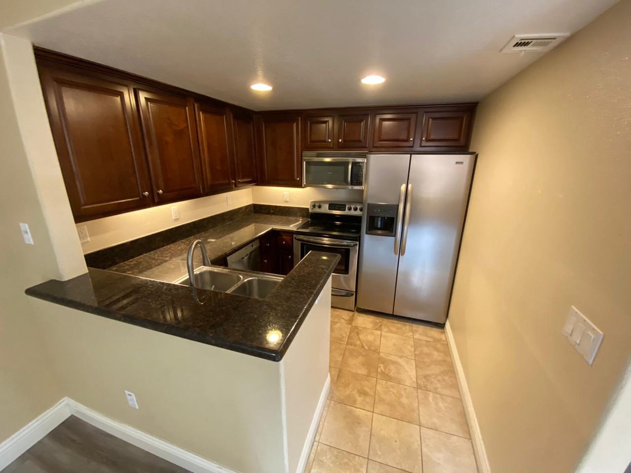 Venetian Condos - Photo 2 of 15