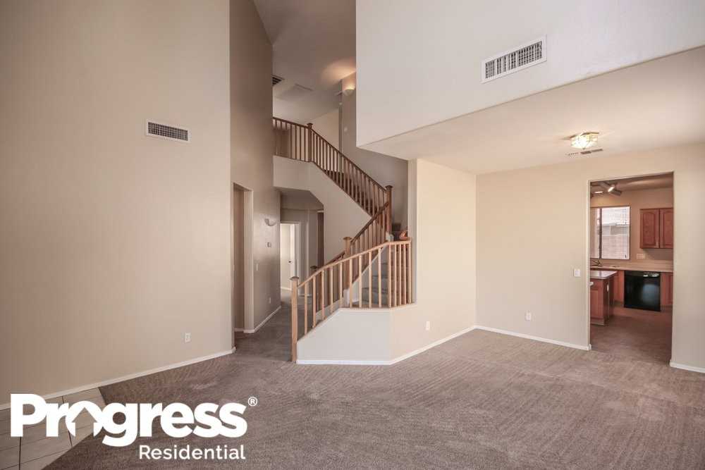 4708 N 95th Ln - Photo 3 of 19