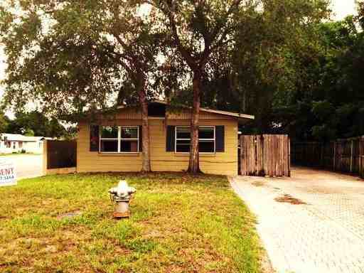 610 Jacaranda Ln - Photo 2 of 13