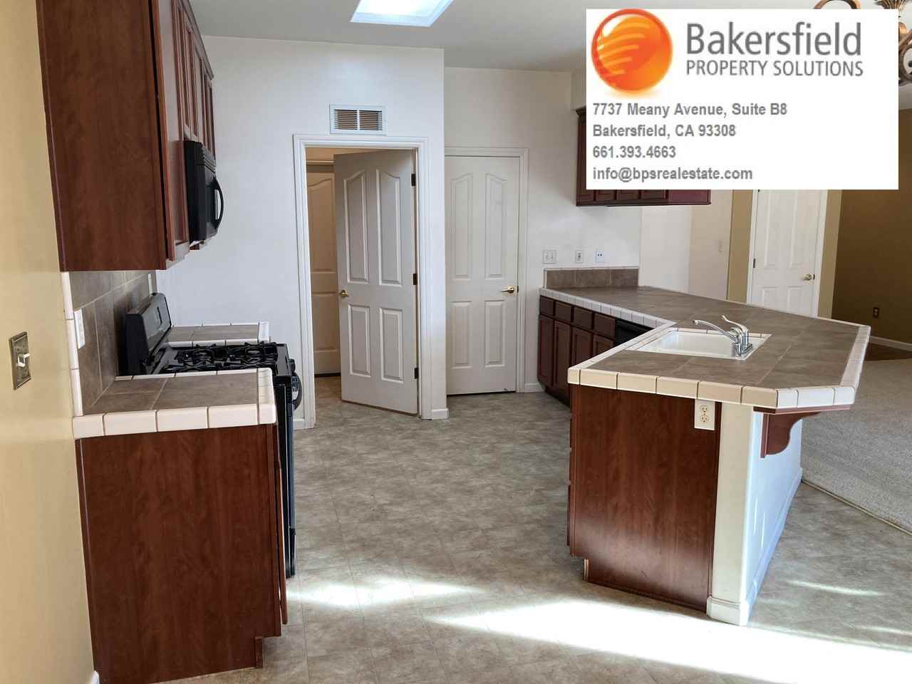 5911 Morovino Dr - Photo 2 of 8