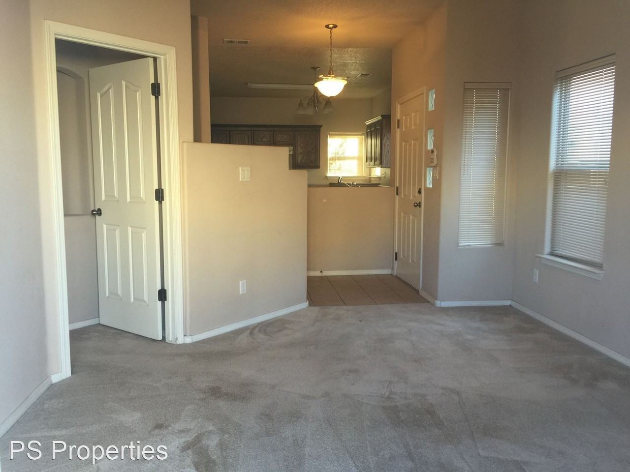 4827 Spanish Sun Ave Ne - Photo 3 of 10