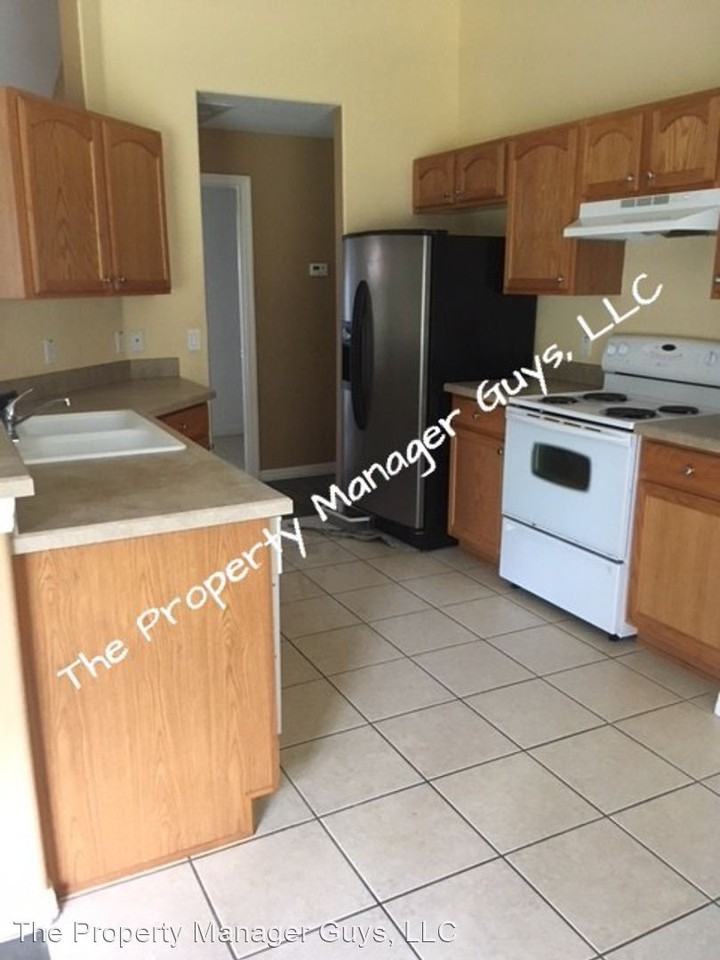 3091 Verbena Dr - Photo 2 of 18