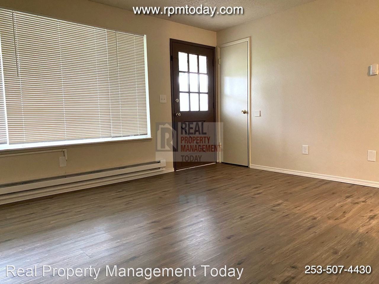 130 166th St S - Photo 2 of 7