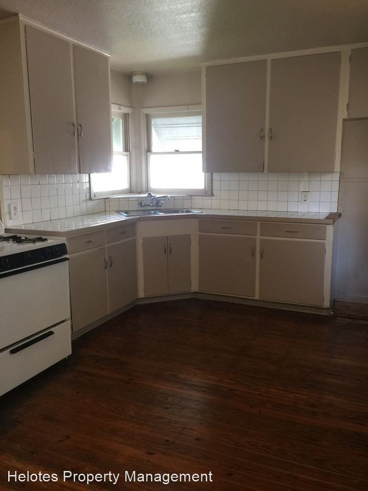 807 Naples St - Photo 2 of 6