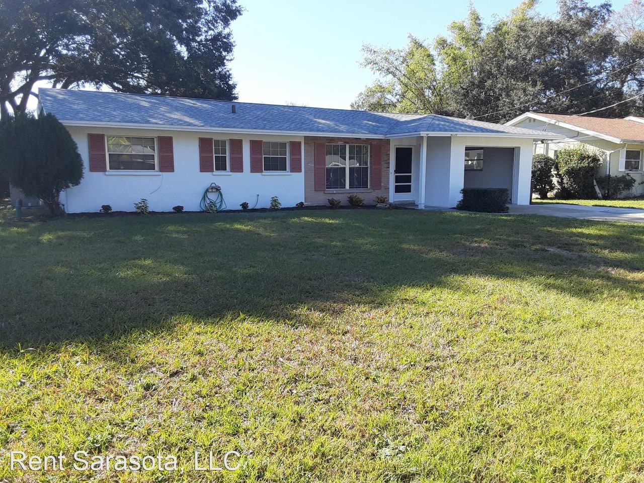 4220 Larkin St - Photo 2 of 19