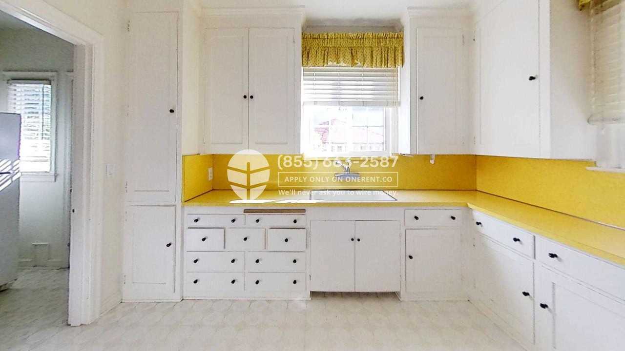 329 Palo Alto Ave - Photo 2 of 15