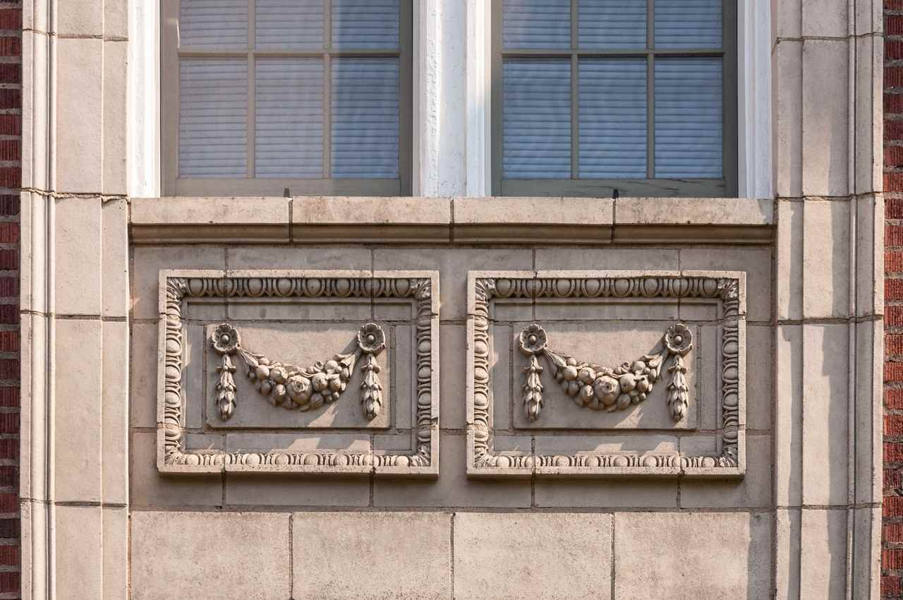 The Shelburne Apartments - Photo 3 of 34