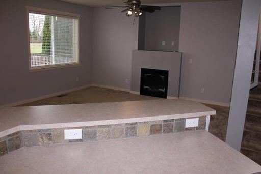 33957 Rolling Hills Dr - Photo 2 of 17