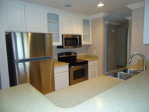 1340 Barbara Worth Rd - Photo 2 of 6