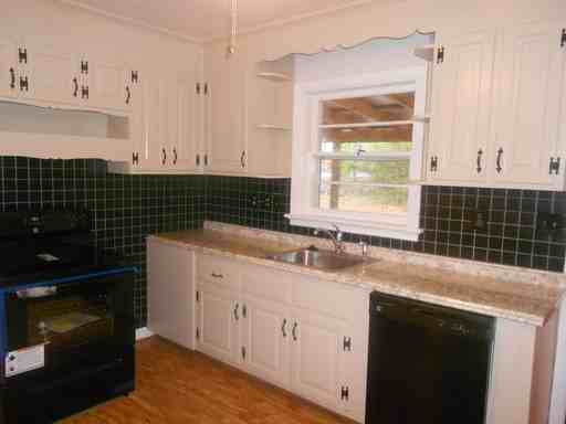 3037 Weymouth Dr - Photo 2 of 26