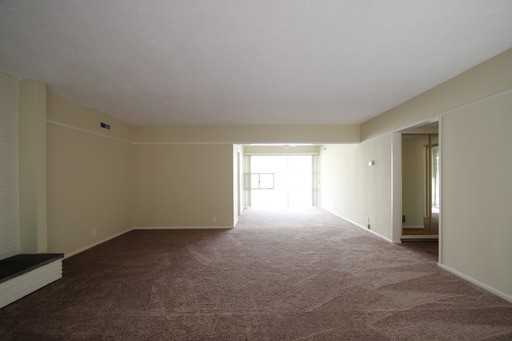 227 S Orange Grove Blvd - Photo 2 of 9