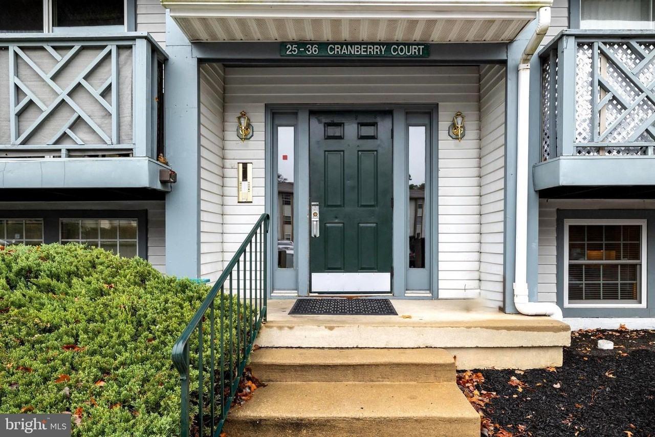 26 Cranberry Ct - Photo 2 of 13