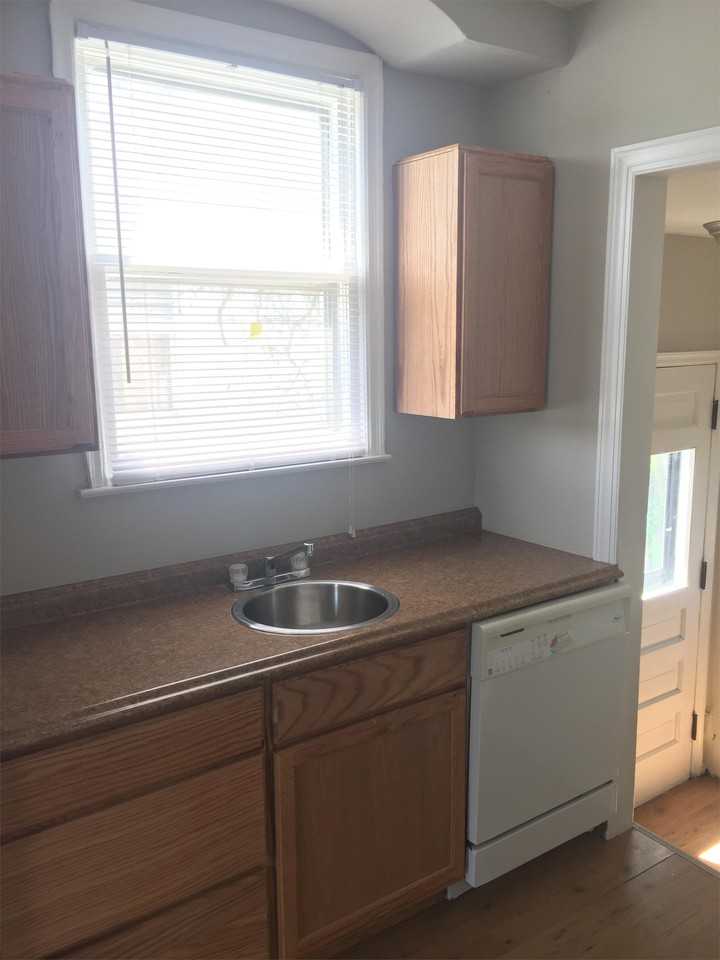 25350 Graham Rd - Photo 2 of 9