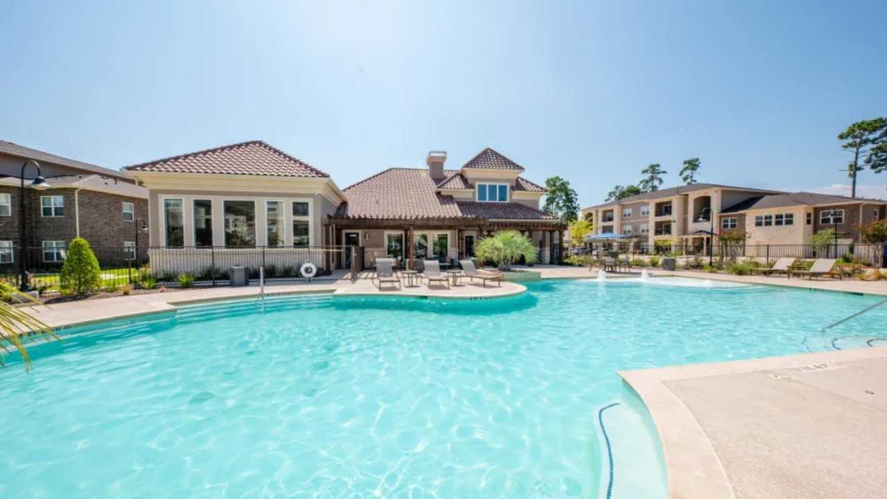 2200 N Loop 336 W - Photo 2 of 35