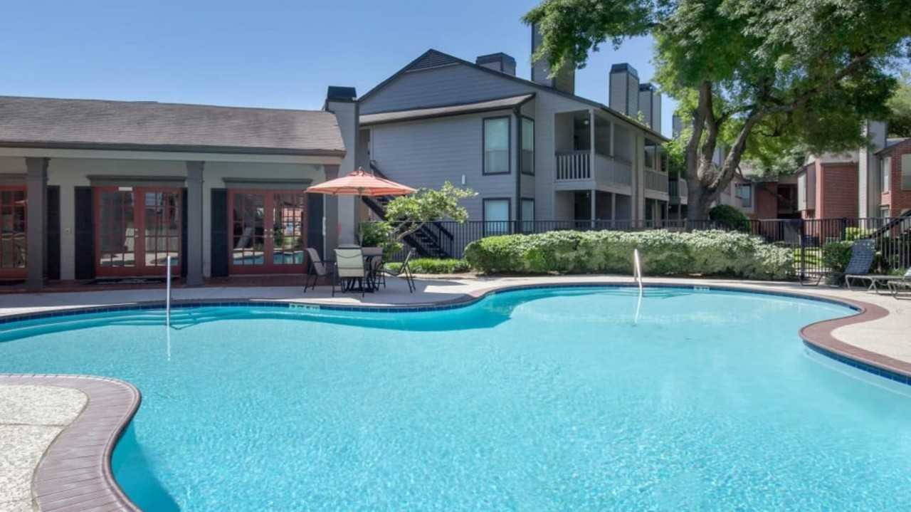 9940 Richmond Ave - Photo 3 of 45