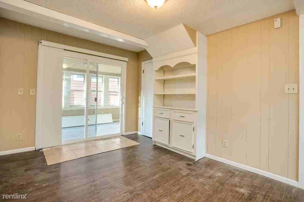 3448 Grimes Ave N - Photo 3 of 16