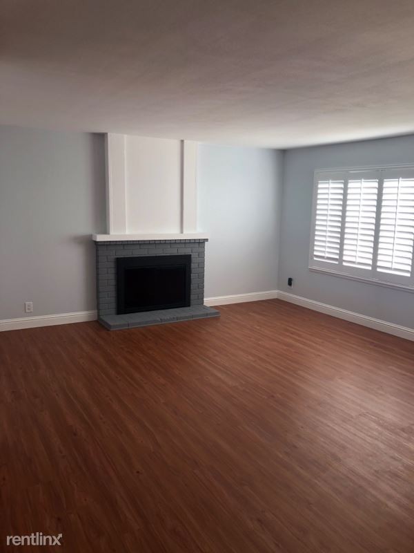 457 Chesapeake Ave - Photo 3 of 18