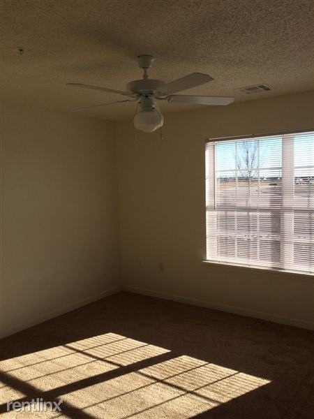 Broadstone Villas - Photo 2 of 13