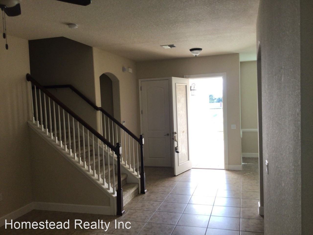 2882 Eastham Ln - Photo 2 of 4