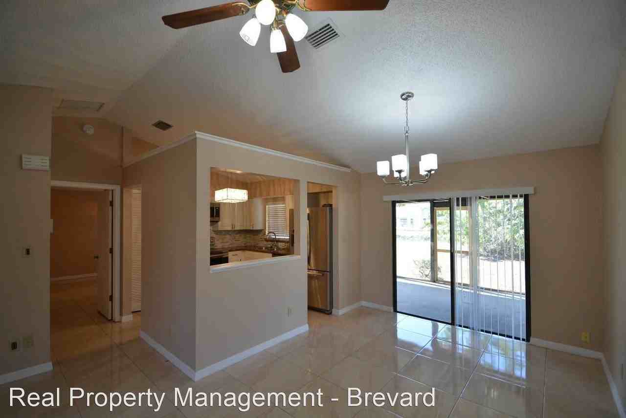 3365 Chapparal Ct - Photo 3 of 10