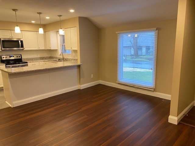 2133 E Regency Pl - Photo 2 of 11