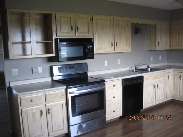 2600 Raceview Dr - Photo 2 of 15