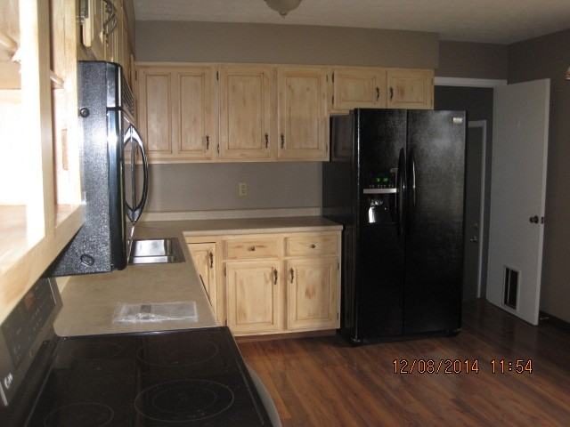 2600 Raceview Dr - Photo 3 of 15