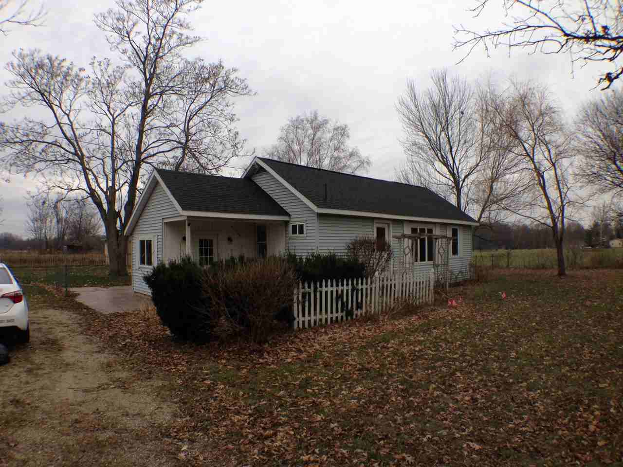 101 Monroe Center St NW - Photo 3 of 24