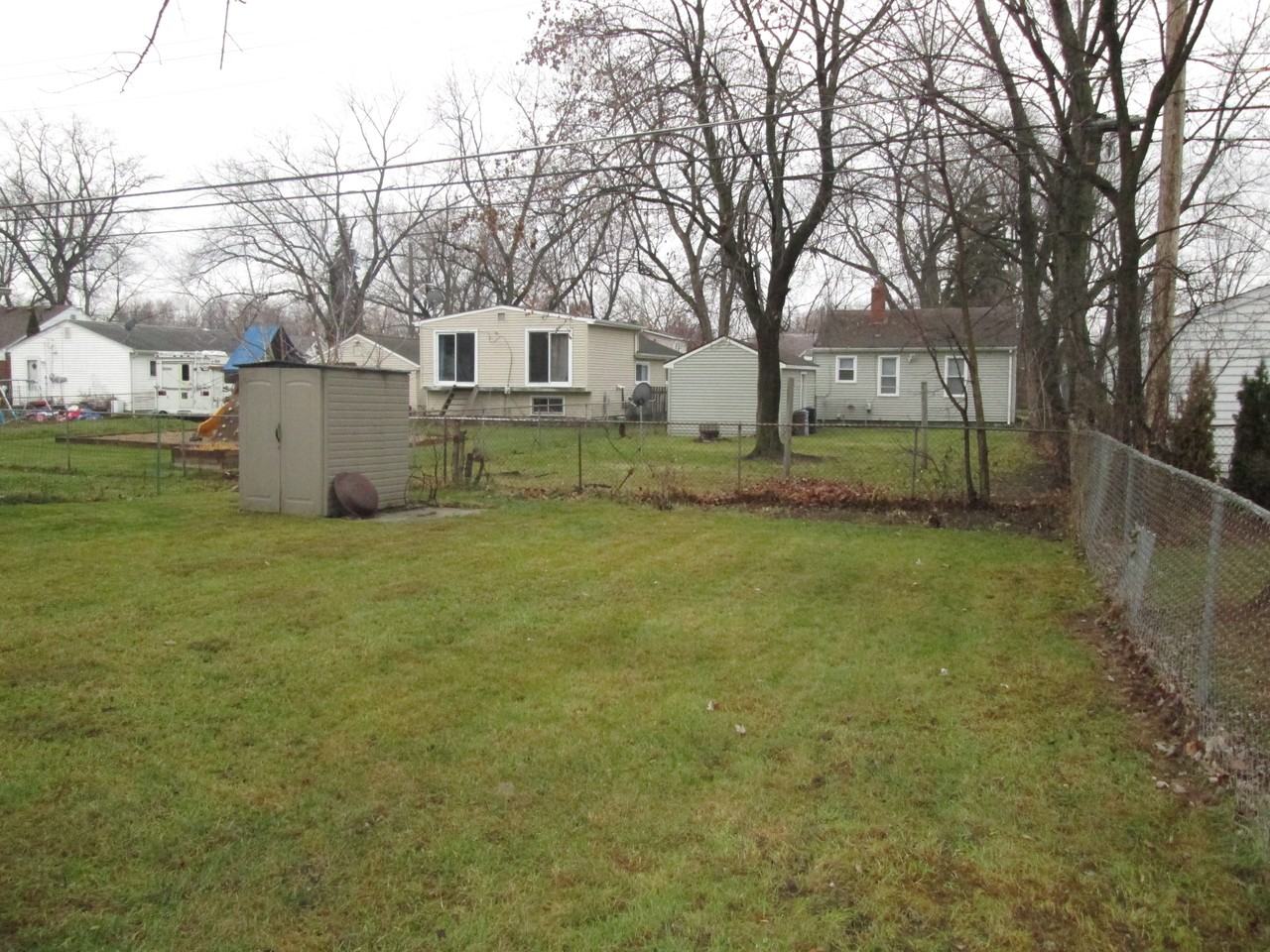 18693 Norborne St - Photo 2 of 19