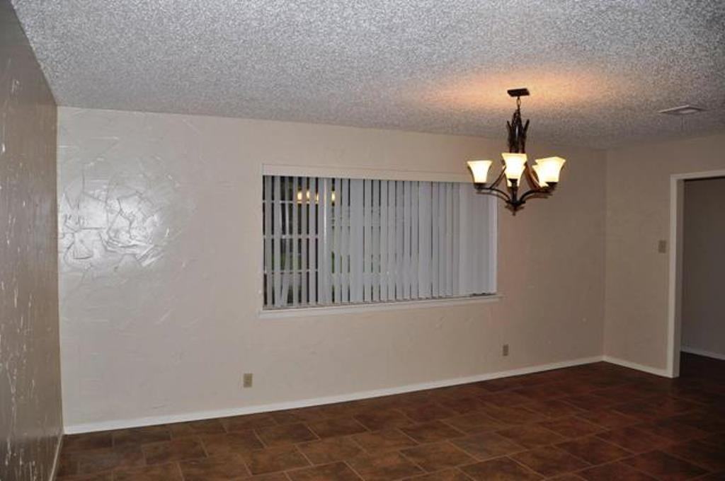 521 Caduceus Ln - Photo 3 of 21