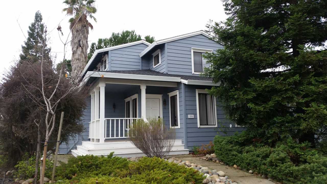 504 Diamond Bar Ln - Photo 2 of 12