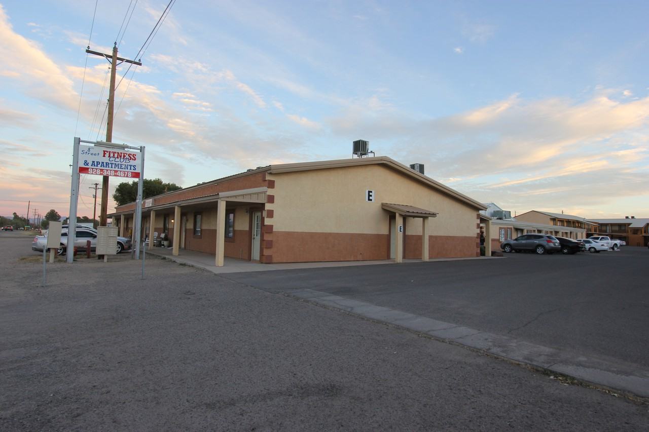 3275 W 8th St - Photo 2 of 15