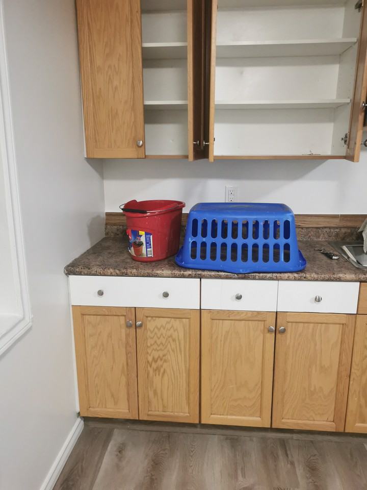 449 McIntyre Street - Photo 2 of 6