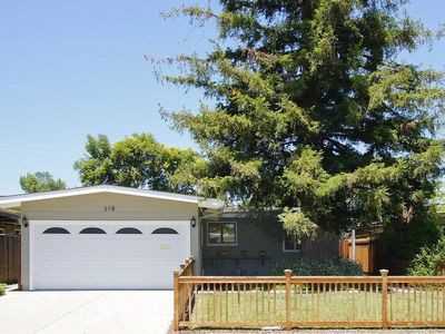 318 Anna Ave - Photo 2 of 19