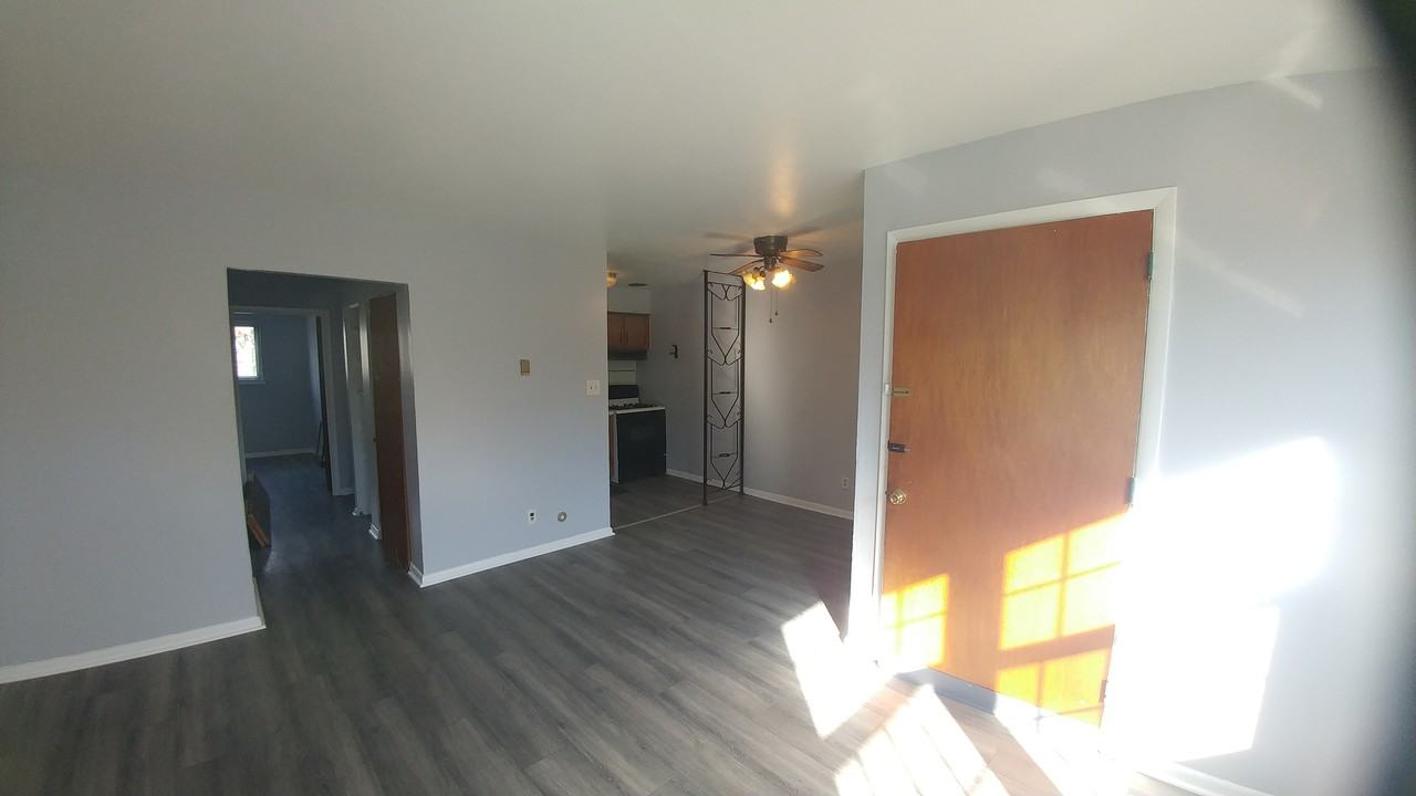 1631 Bonwood Rd #1 - Photo 3 of 10