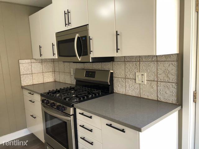 1421 Arthur Dr - Photo 2 of 11