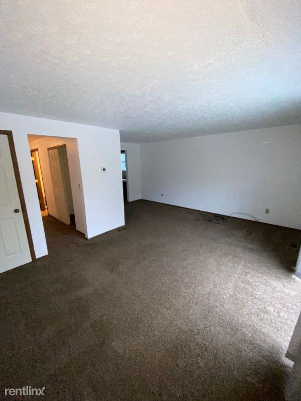 11395 Market Ave Nw - Photo 3 of 9