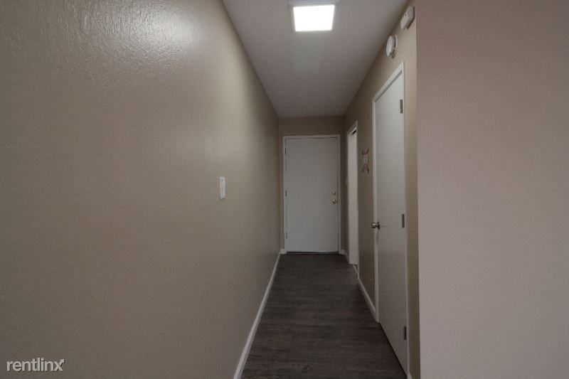 2220 2220 Lake Rd C-3 - Photo 2 of 8