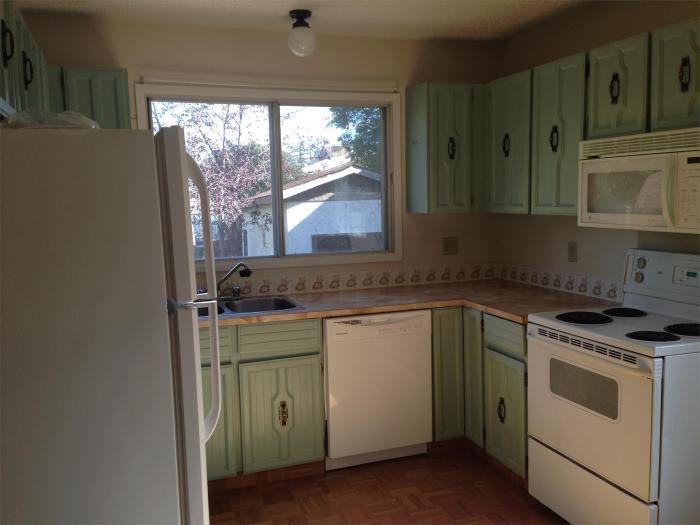 9549 74 Ave - Photo 2 of 8