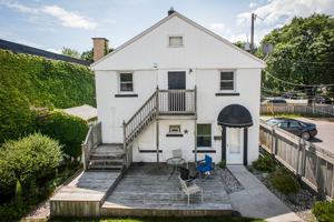 featured image of 5435 Wyandotte St E