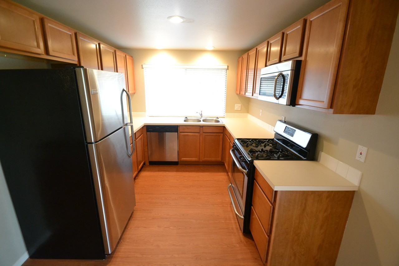 5403 144th Pl SW - Photo 2 of 6